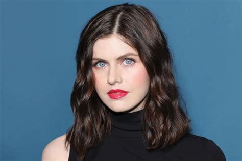 ‘White Lotus’ Star Alexandra Daddario on Why Her Character。